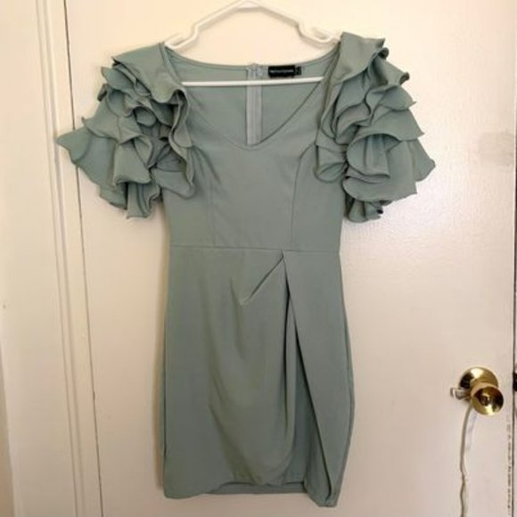 Pretty Little Thing Sage Green Frill Sleeve V-Neck Bodycon Dress - Picture 1 of 3